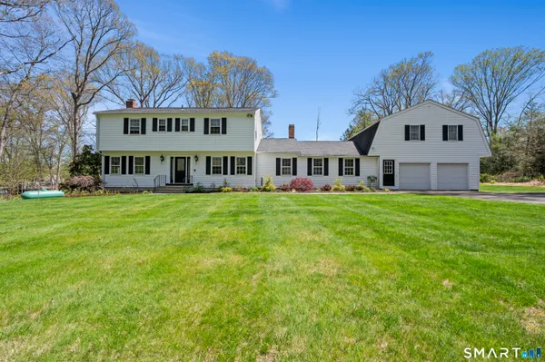 $641,000 | 117 Charter Oak Road, Southbury, CT 06488