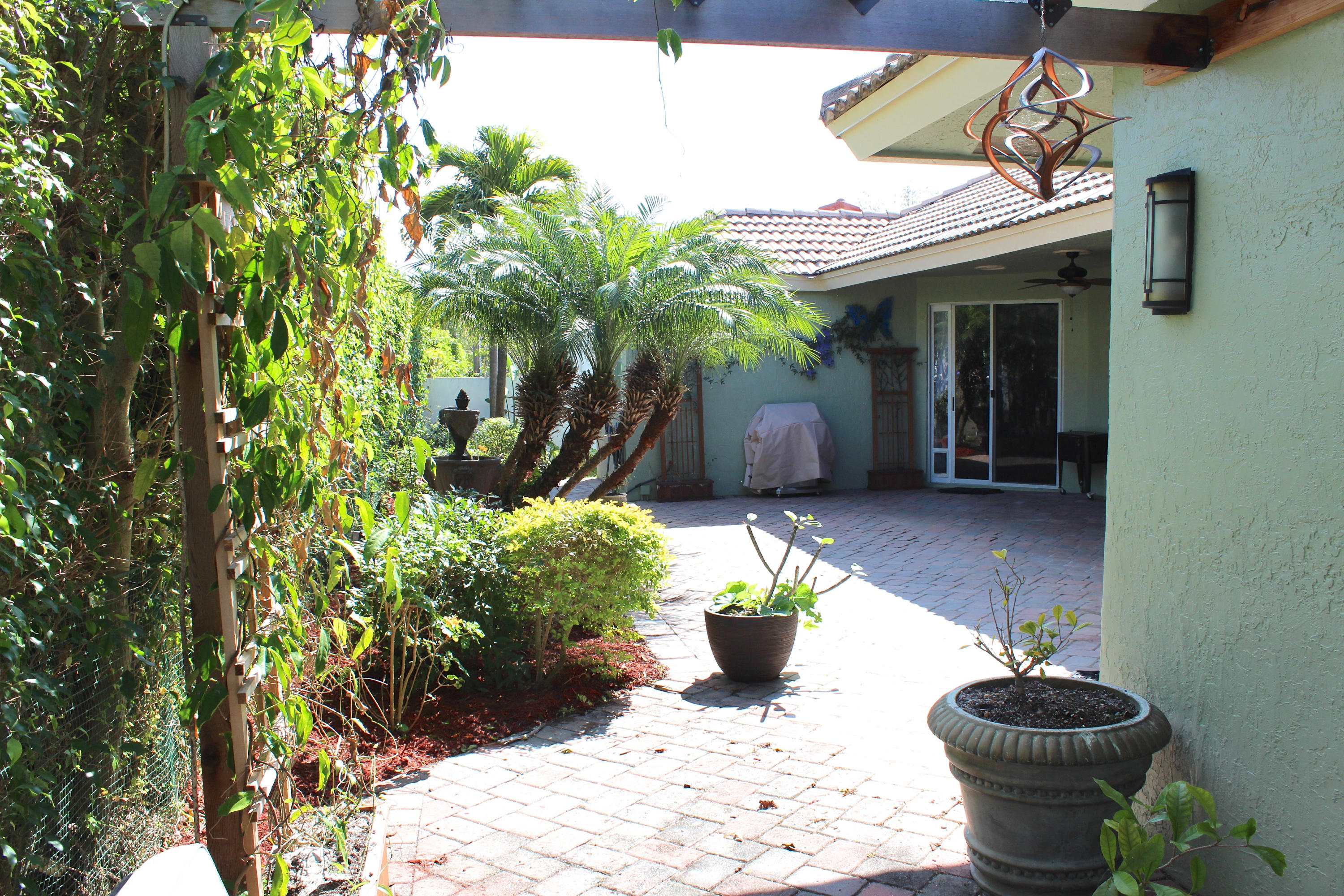 20300 Puccini Terrace Boca Raton, FL 33498 - Photo 36 of 41 Paver Patio