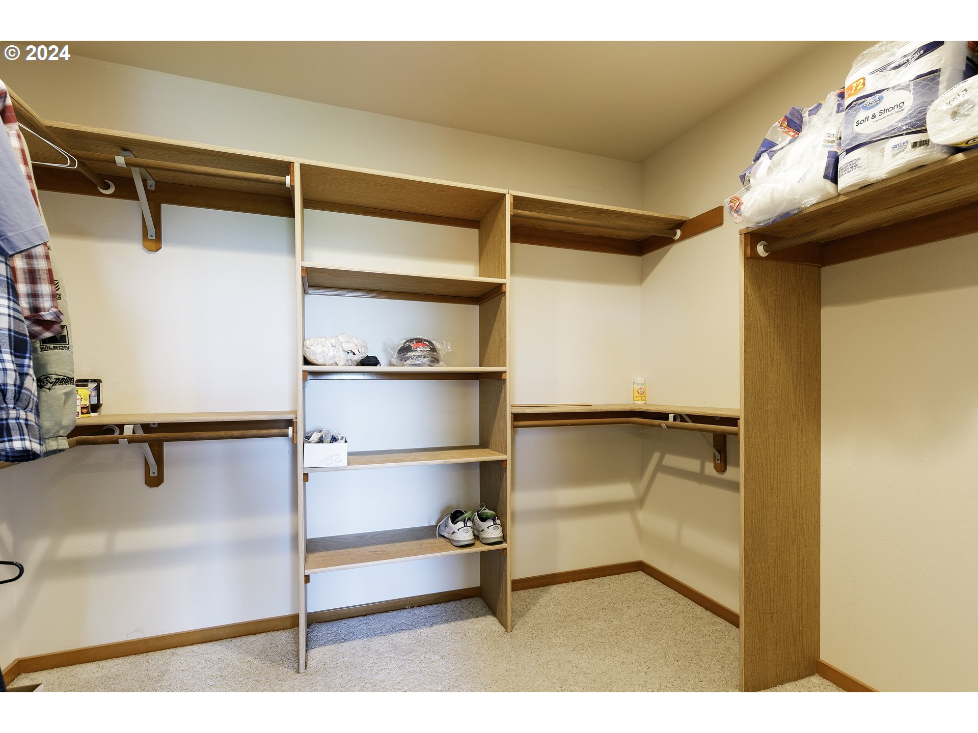 10202 South New Era Road Canby, OR 97013 - Photo 21 of 48 a view of walk in closet with empty racks