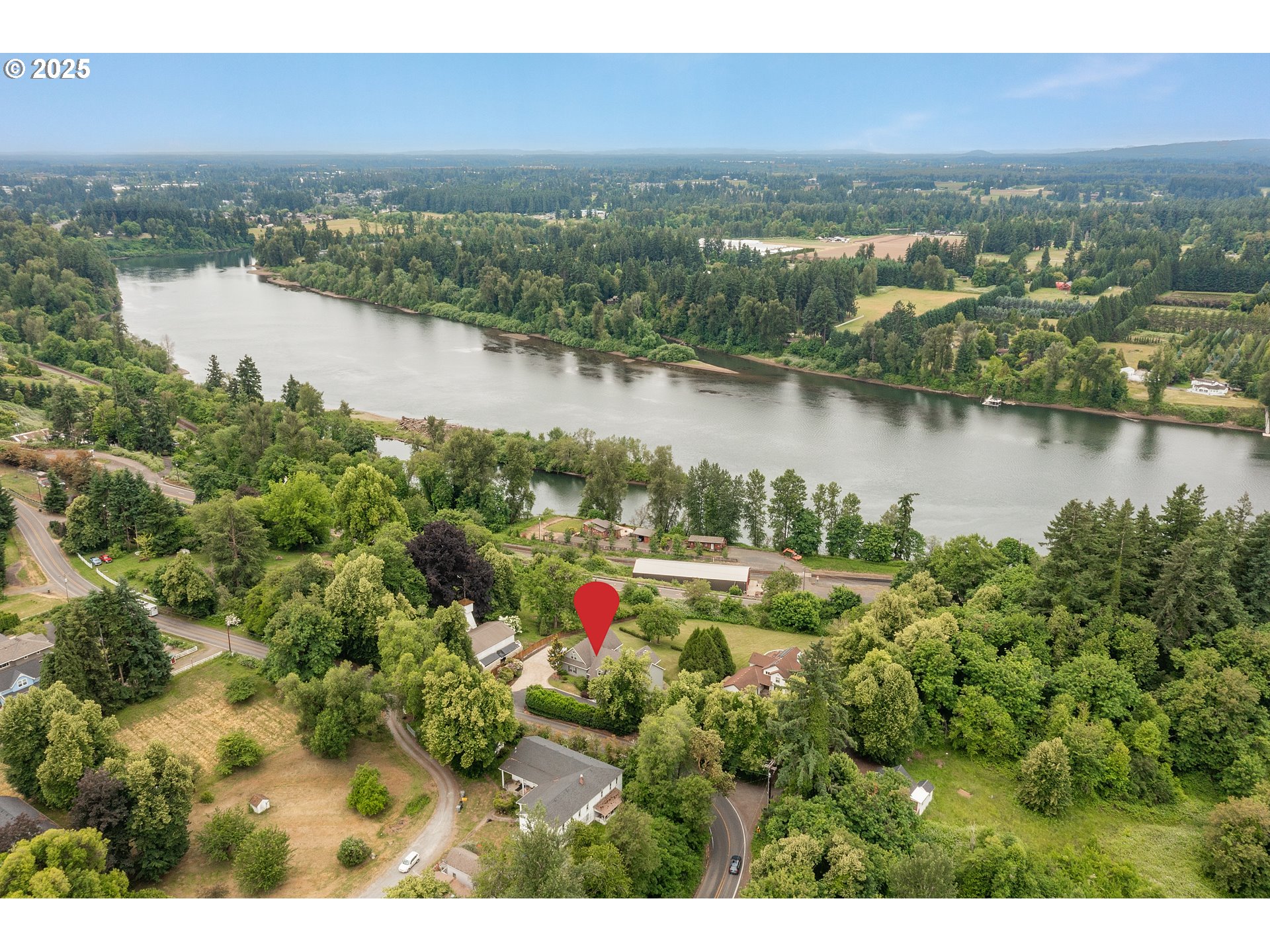 10202 South New Era Road Canby, OR 97013 - Photo 47 of 48 a view of lake with city