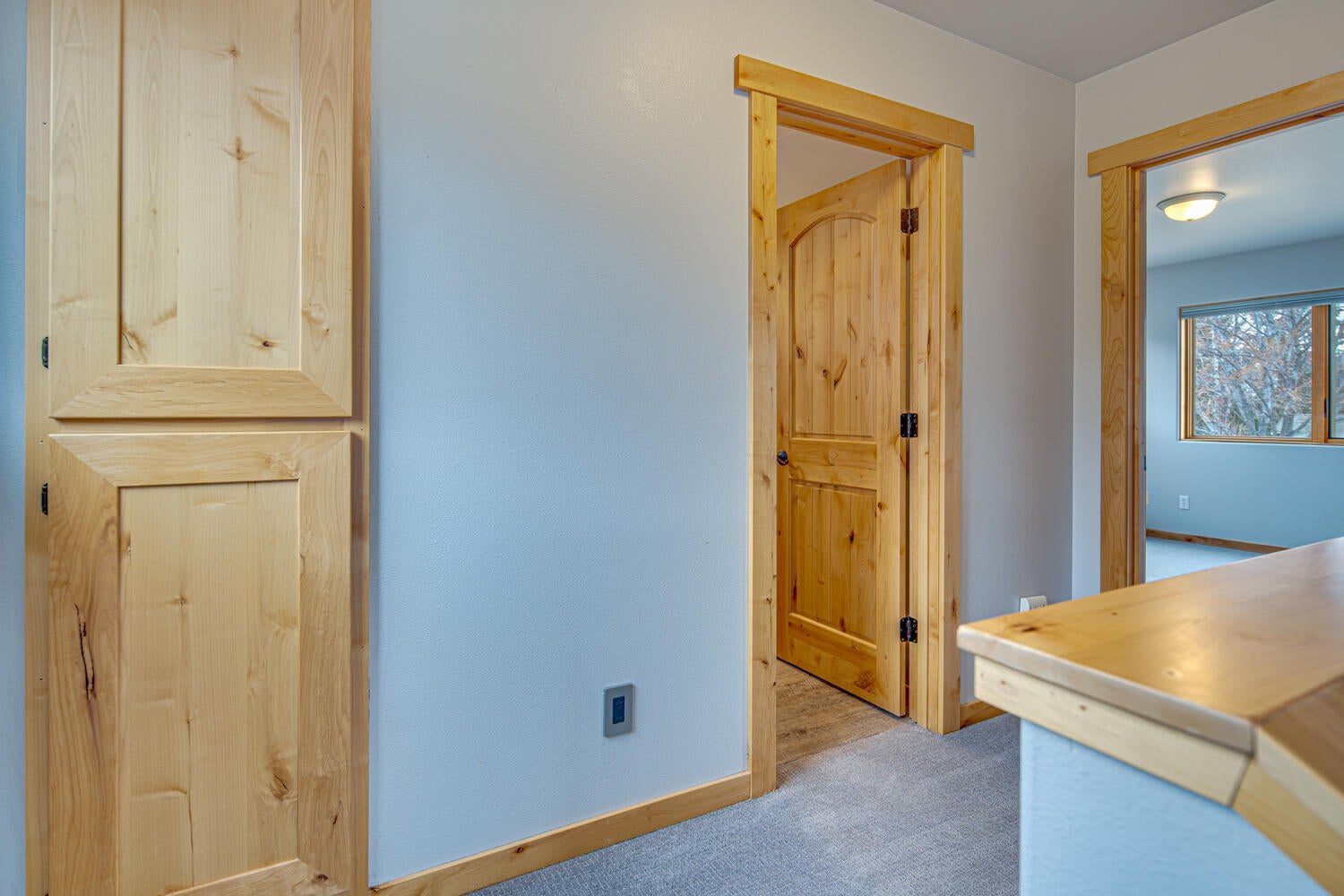 3397 Northeast Stonebrook Loop Bend, OR 97701 - Photo 17 of 35 2nd floor landing