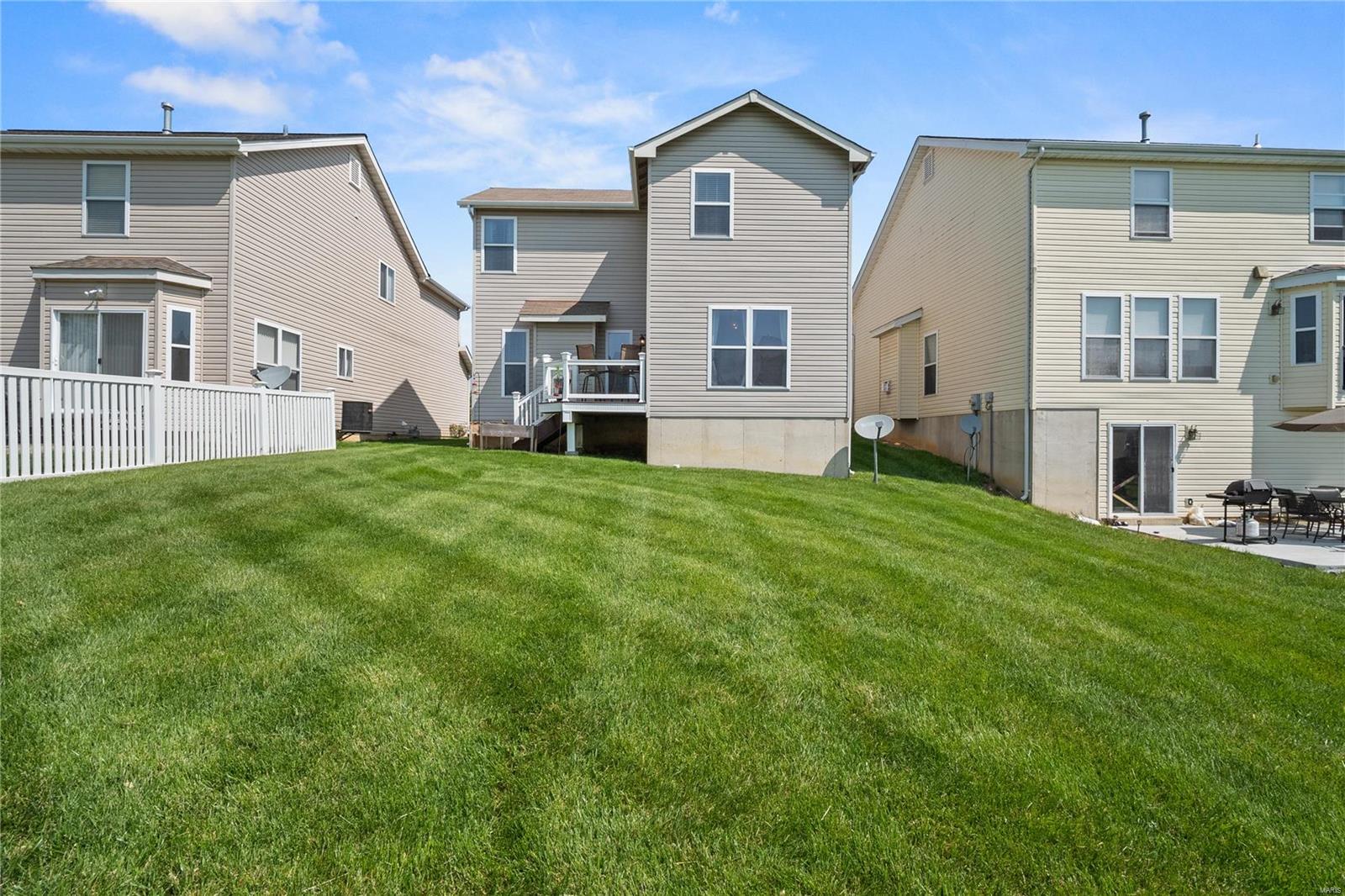 402 Spring Trace O'Fallon, MO 63368 - Photo 17 of 21 Gallery Image 17
