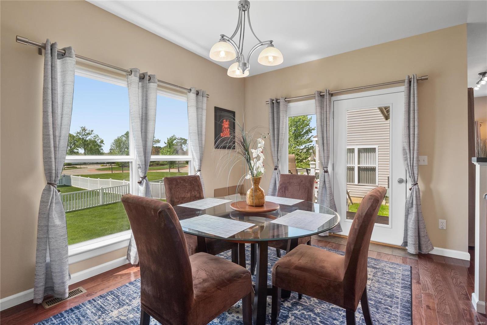 402 Spring Trace O'Fallon, MO 63368 - Photo 9 of 21 Gallery Image 9