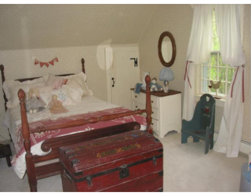 42 Prospect Road Mattapoisett, MA 02739 - Photo 6 of 8 Gallery Image 6