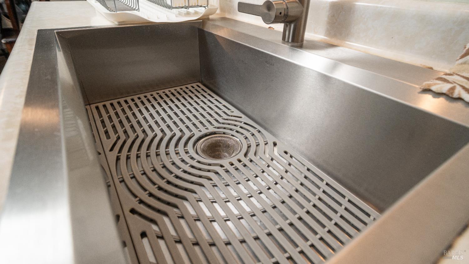 401 Frisbie Avenue Santa Rosa, CA 95407 - Photo 13 of 50 a view of kitchen