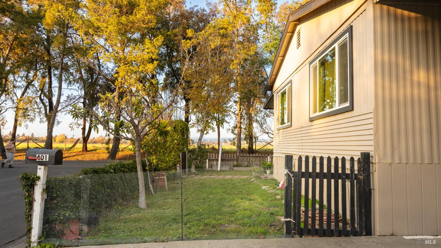 401 Frisbie Avenue Santa Rosa, CA 95407 - Photo 41 of 50 a view of outdoor space and yard