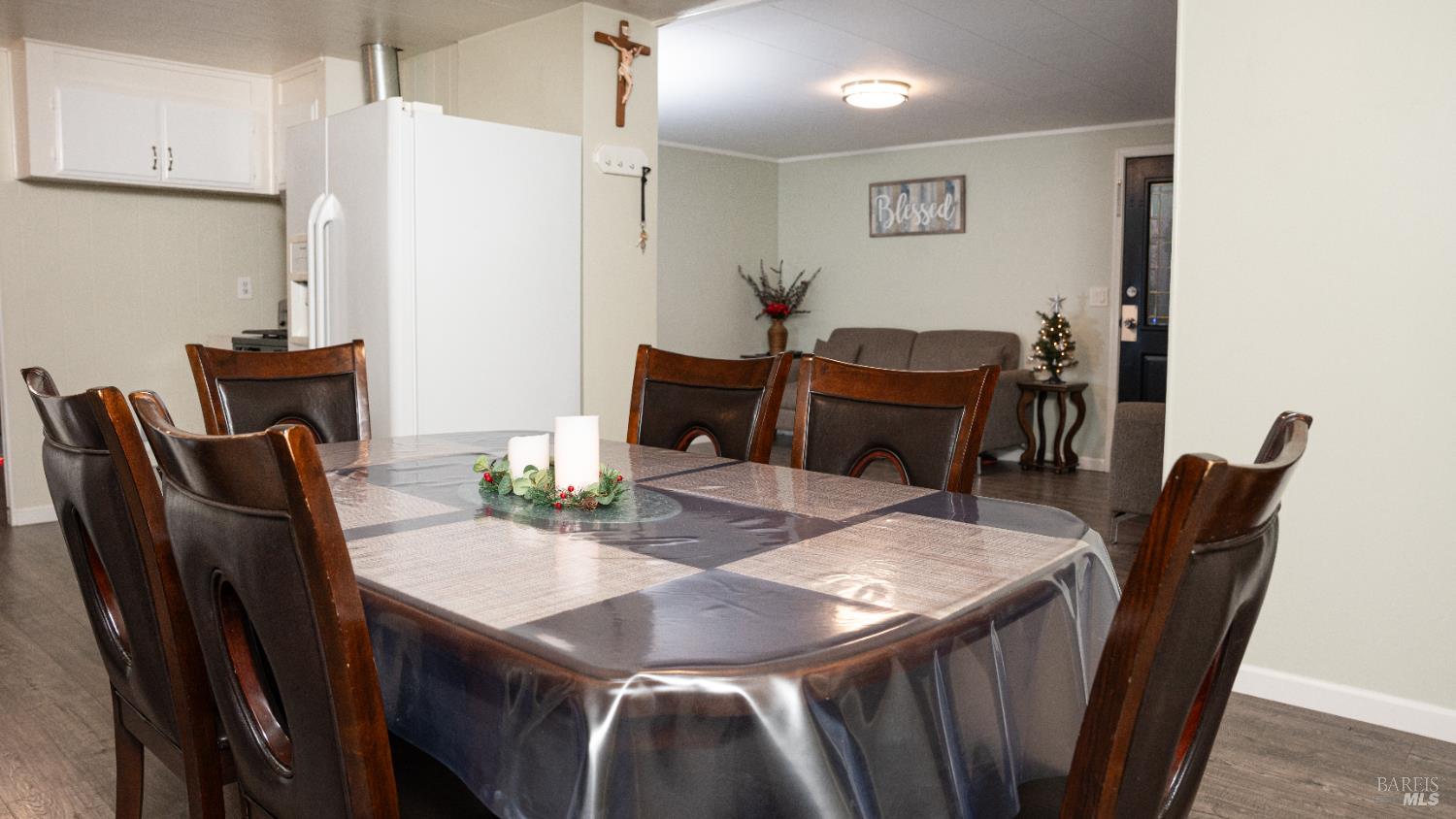 401 Frisbie Avenue Santa Rosa, CA 95407 - Photo 48 of 50 a view of a dining room with furniture