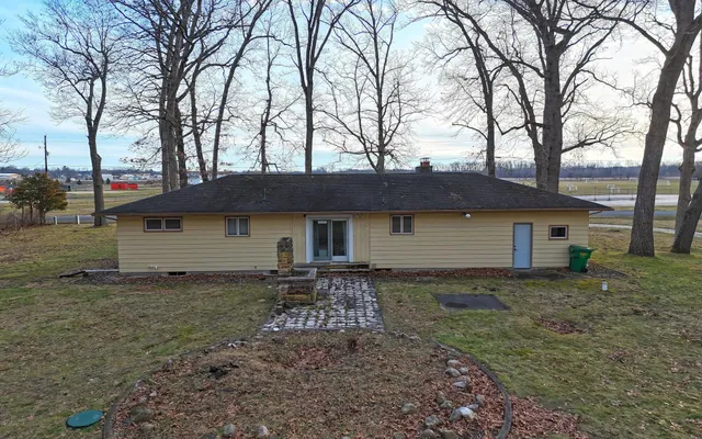 $329,900 | 28902 Yaw Street, Dowagiac, MI 49047