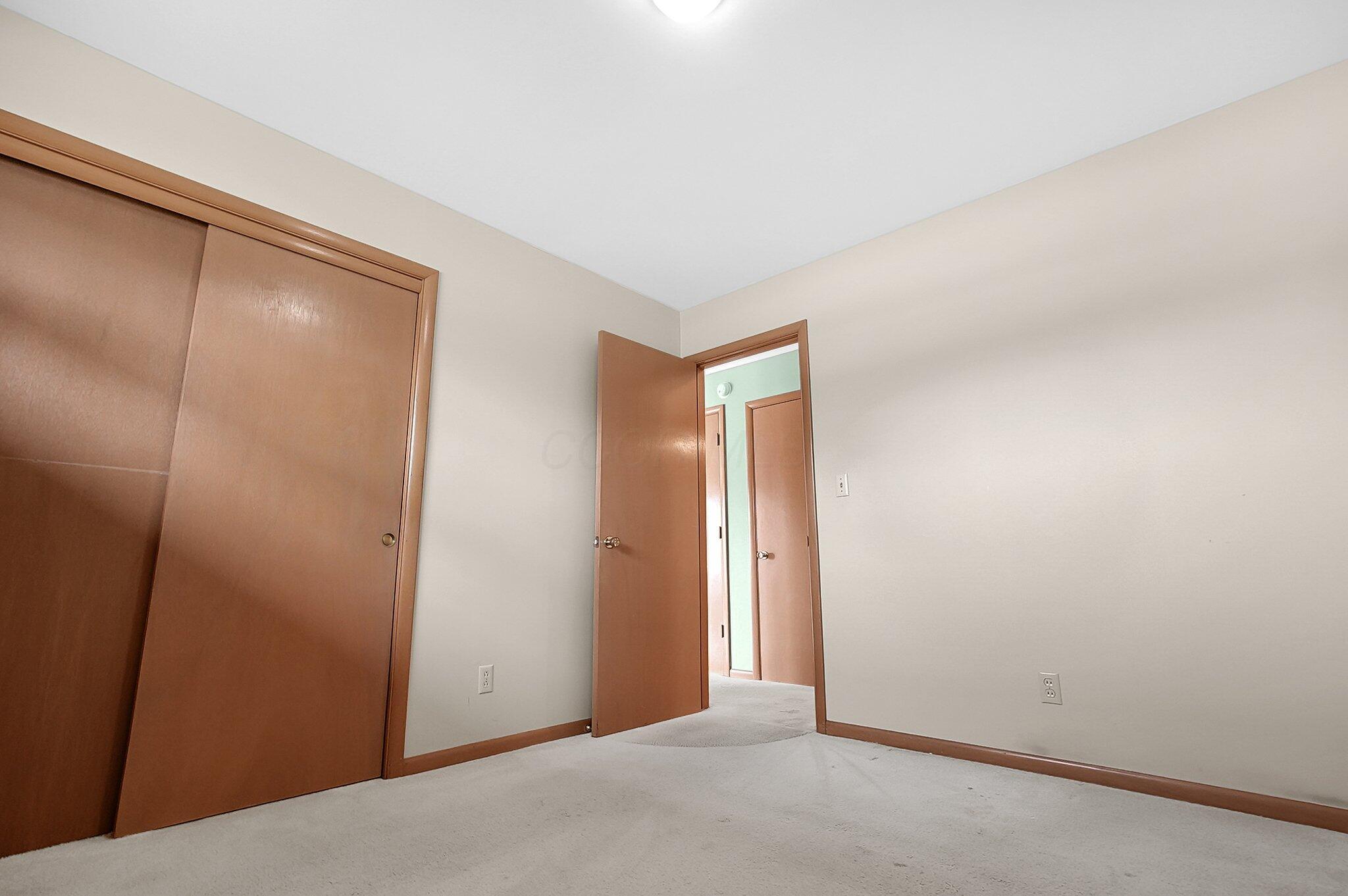 4392 Kendale Road Columbus, OH 43220 - Photo 25 of 40 23-web-or-mls-4392-kendale-rd
