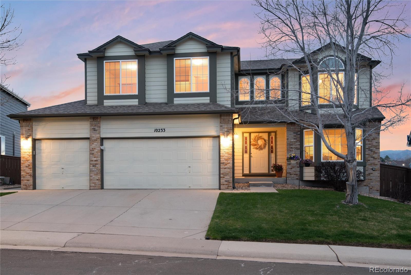 10233 Silver Maple Circle Highlands Ranch, CO 80129 - Photo 1 of 35 Gallery Image 1