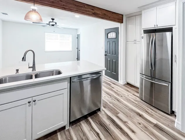 $1,175 | 2001 Farm To Market Road 356, Unit 8, Onalaska, TX 77360