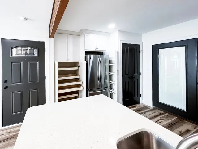 $1,175 | 2001 Farm To Market Road 356, Unit 8, Onalaska, TX 77360