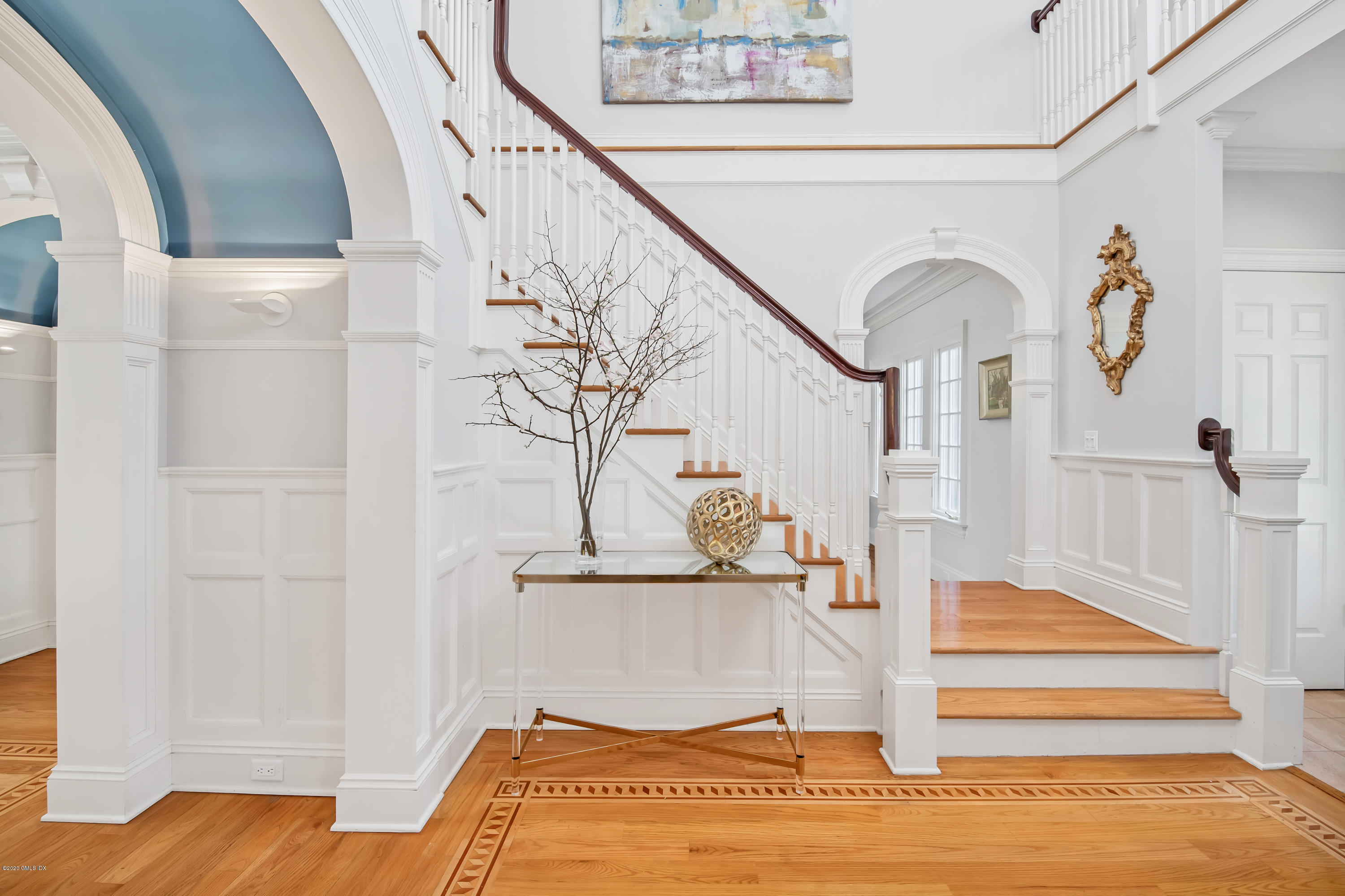 47 Hillside Road Greenwich, CT 06830 - Photo 2 of 28 47 Hillside_1DC9343