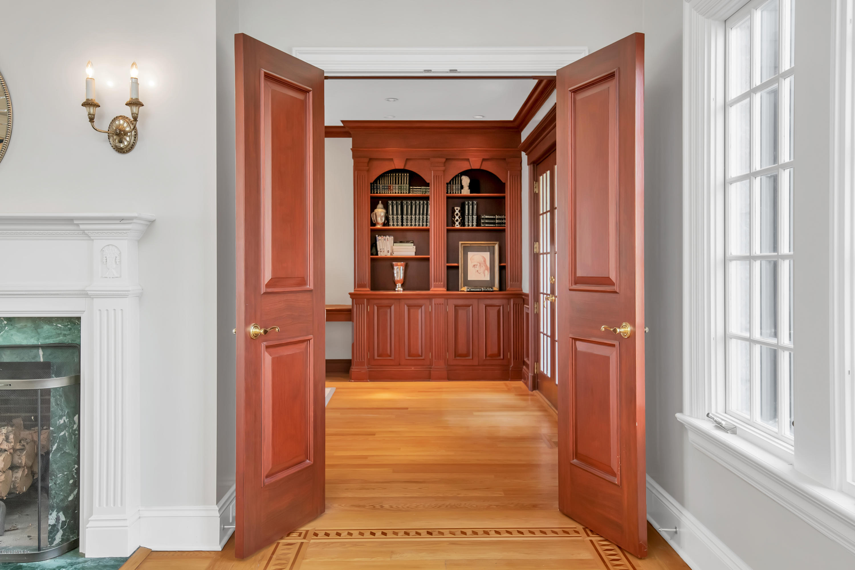 47 Hillside Road Greenwich, CT 06830 - Photo 5 of 28 47 Hillside_1DC9372