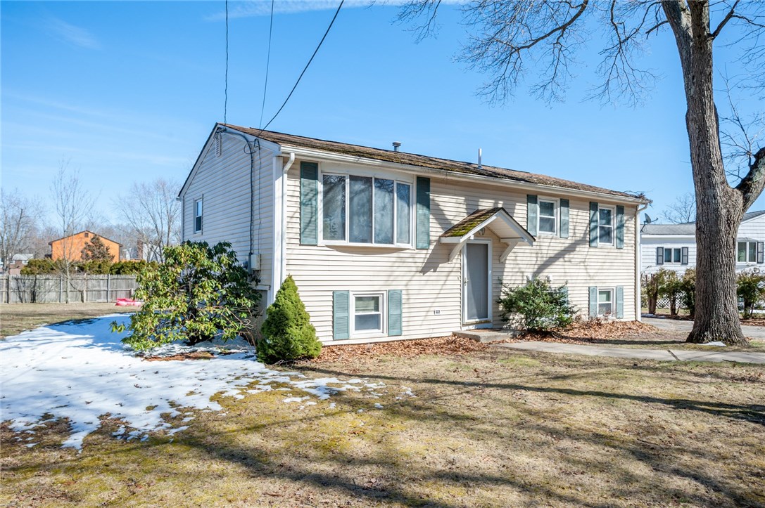 110 Oak Tree Avenue Warwick, RI 02886 - Photo 1 of 32