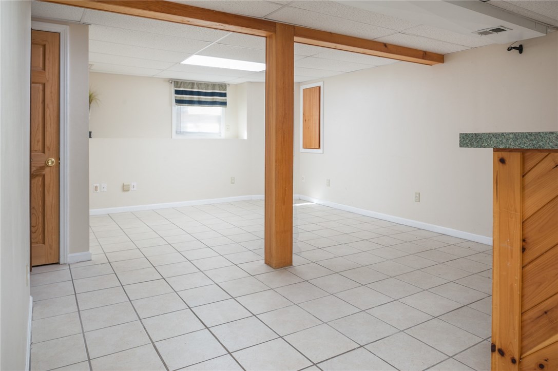 110 Oak Tree Avenue Warwick, RI 02886 - Photo 22 of 32