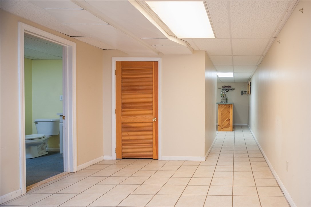 110 Oak Tree Avenue Warwick, RI 02886 - Photo 23 of 32