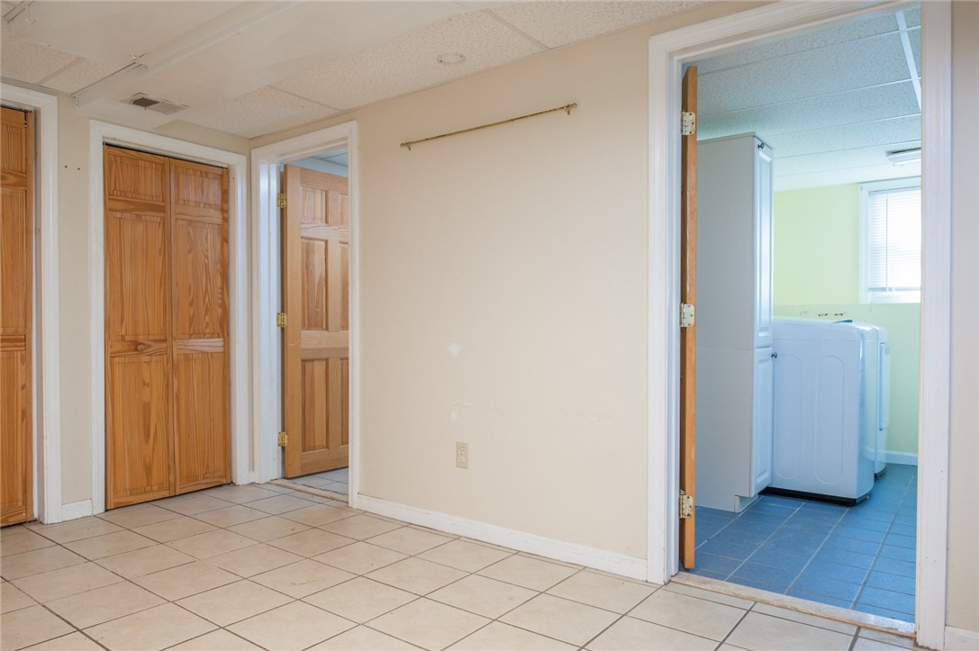 110 Oak Tree Avenue Warwick, RI 02886 - Photo 24 of 32