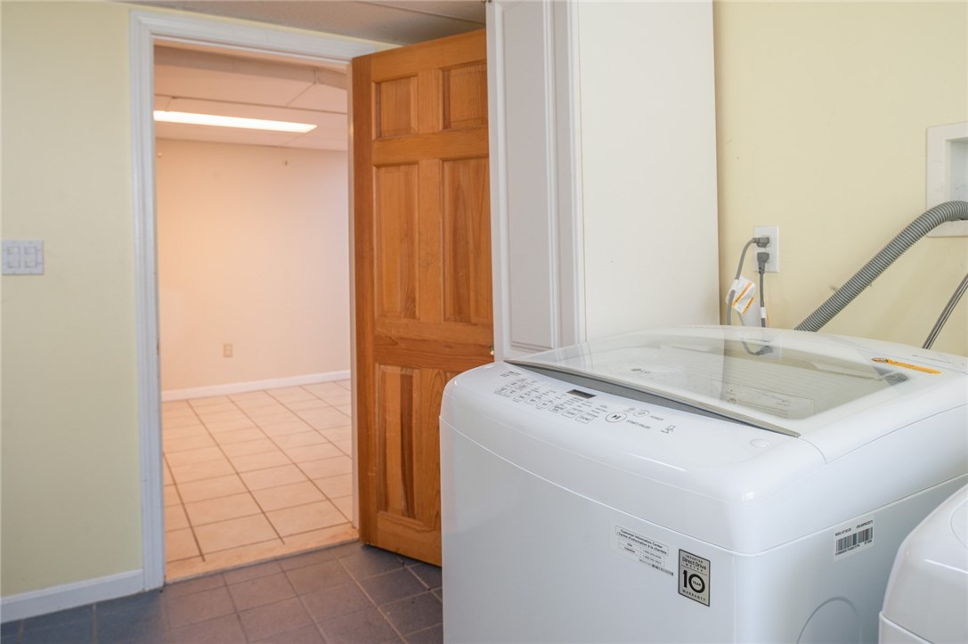 110 Oak Tree Avenue Warwick, RI 02886 - Photo 26 of 32