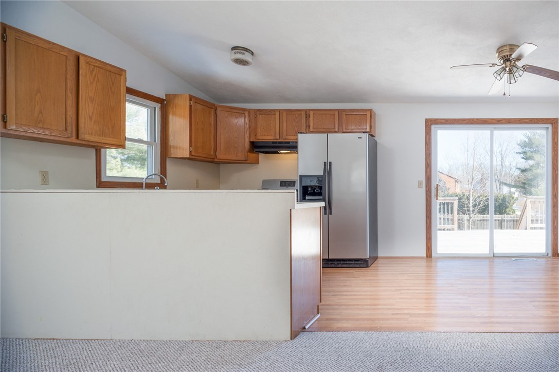 110 Oak Tree Avenue Warwick, RI 02886 - Photo 9 of 32