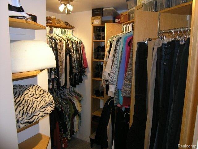 156 Ridgemont Road Grosse Pointe, MI 48236 - Photo 15 of 25 Master Closet