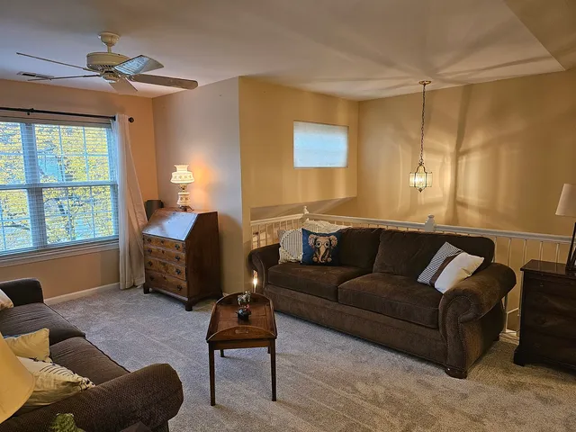 $290,000 | 6834 West Monticello Court, Unit 6834, Gurnee, IL 60031