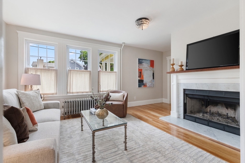 22 Prince Street Marblehead, MA 01945 - Photo 6 of 33
