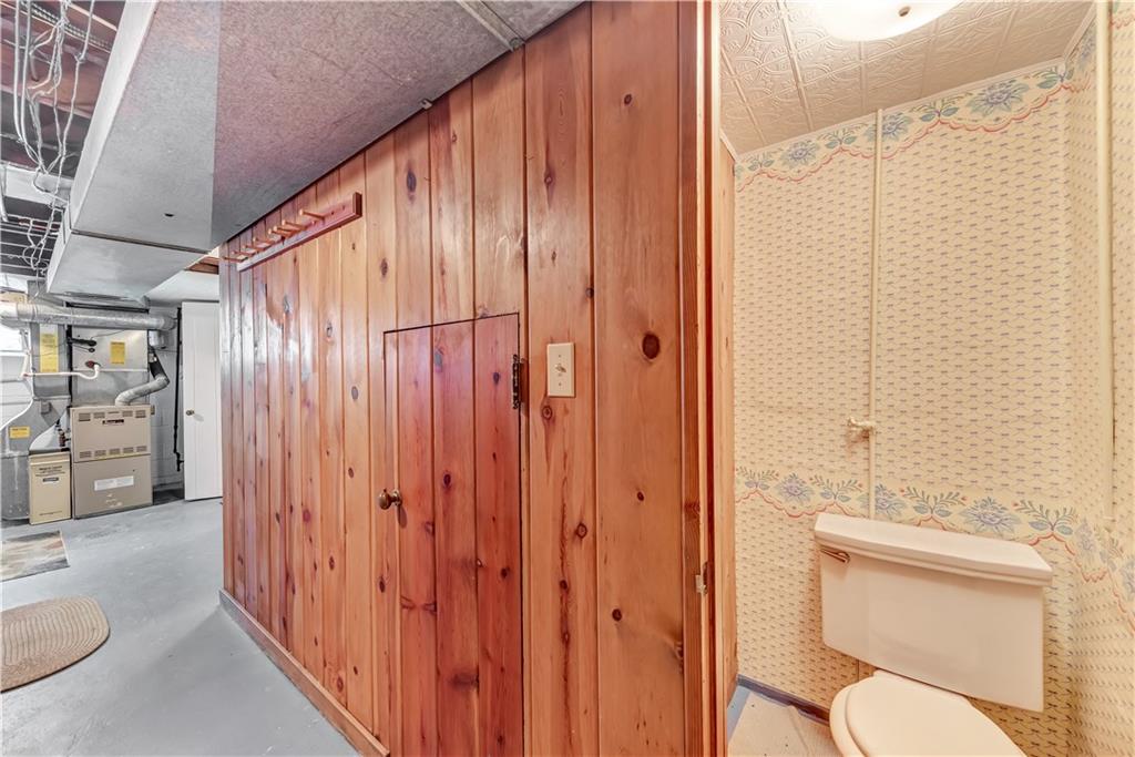 6922 Merton Road Pittsburgh, PA 15202 - Photo 19 of 24 Pittsburgh Potty