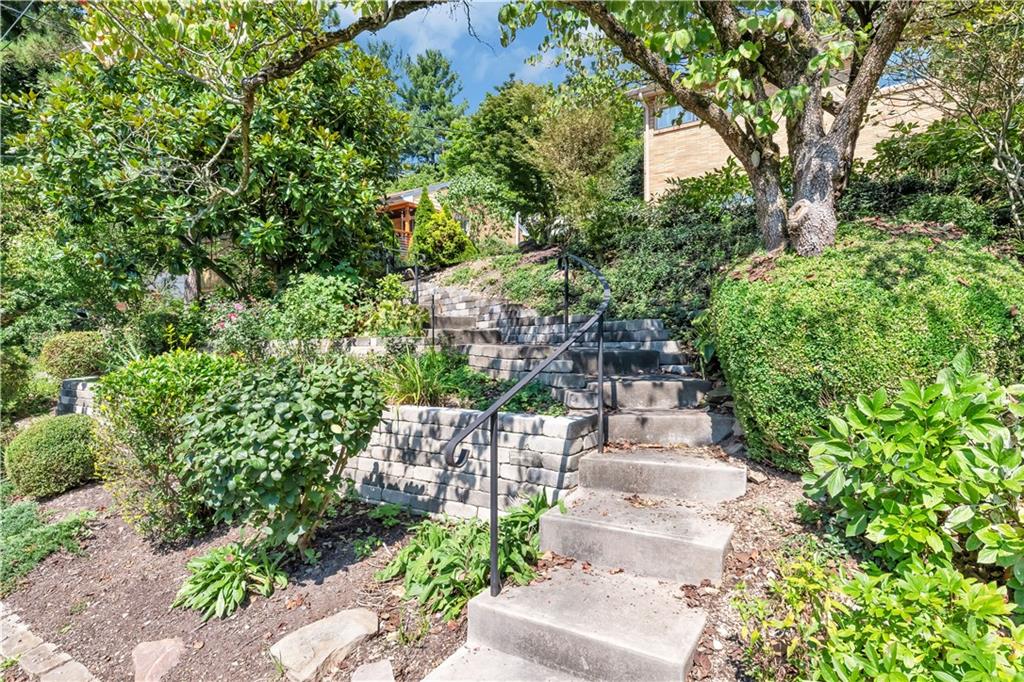 6922 Merton Road Pittsburgh, PA 15202 - Photo 22 of 24 Back Yard/Landscaped Area Access to Driveway from Back Alley