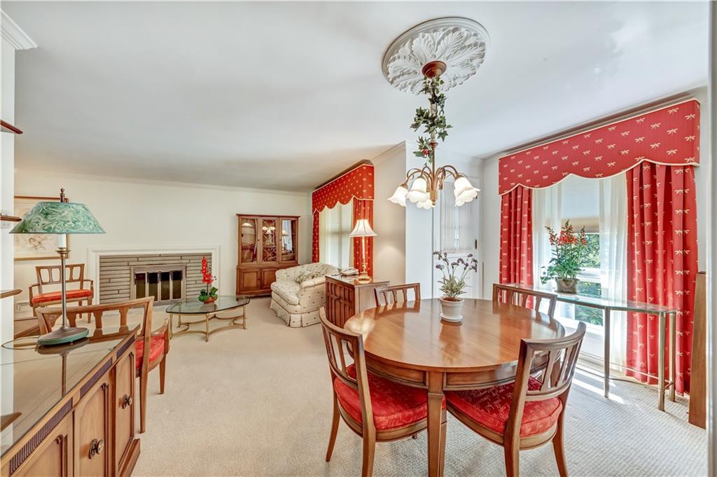 6922 Merton Road Pittsburgh, PA 15202 - Photo 6 of 24 Dining Room with Access to Patio