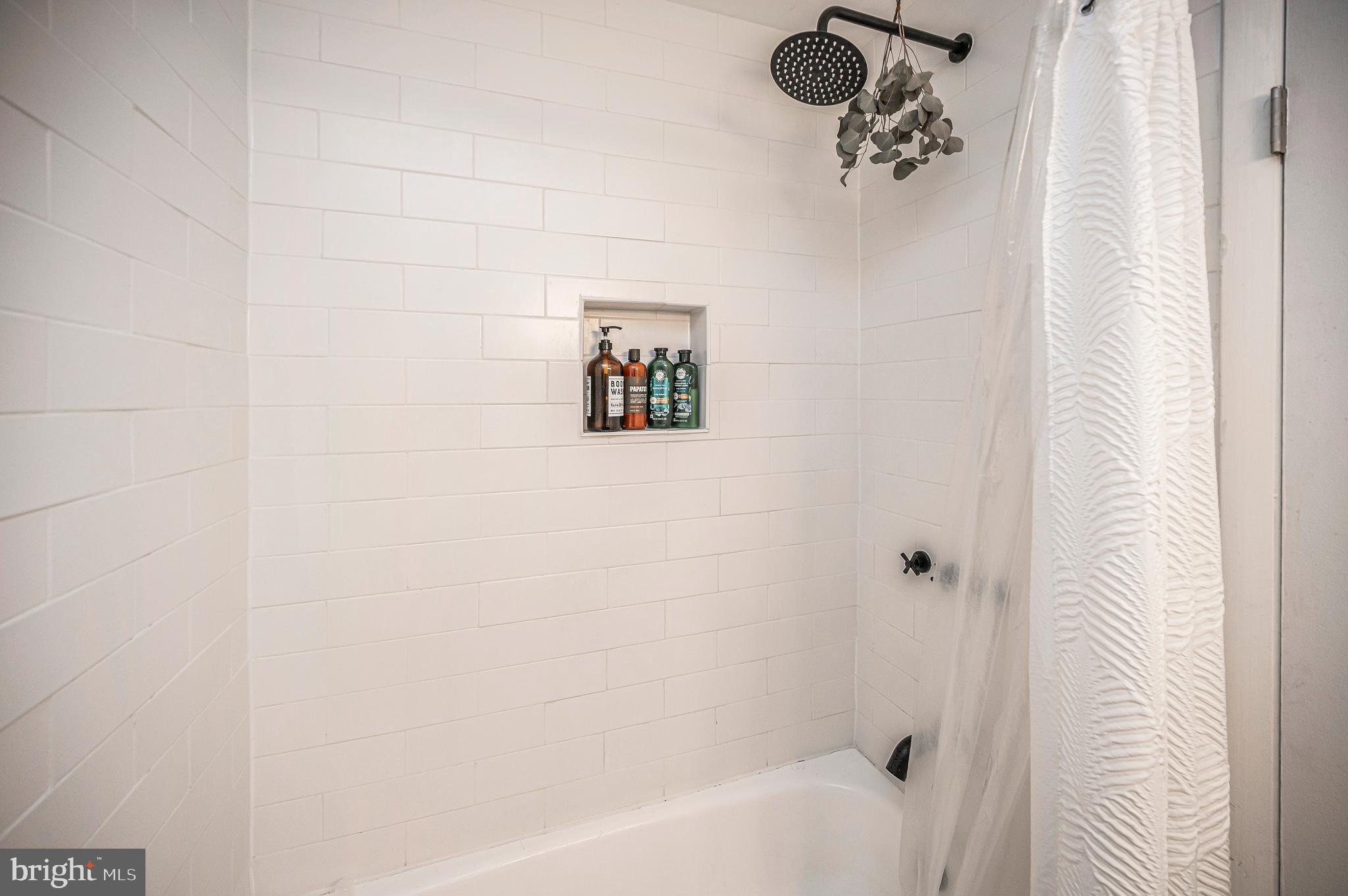 2215 Glencourse Lane Reston, VA 20191 - Photo 32 of 68