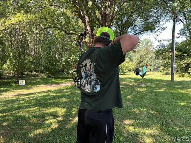 $285,000 | 15275 Shipman Road, Carlinville, IL 62626