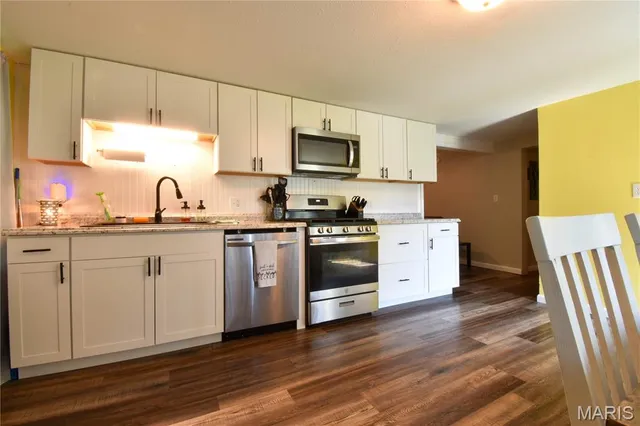 $285,000 | 15275 Shipman Road, Carlinville, IL 62626