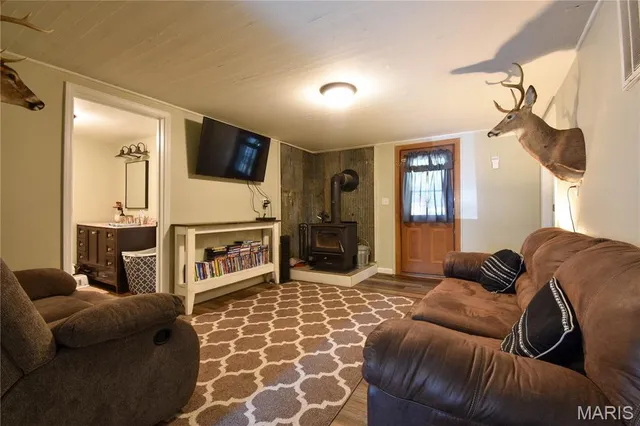 $285,000 | 15275 Shipman Road, Carlinville, IL 62626