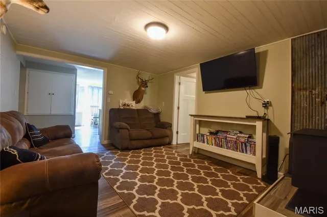 $285,000 | 15275 Shipman Road, Carlinville, IL 62626