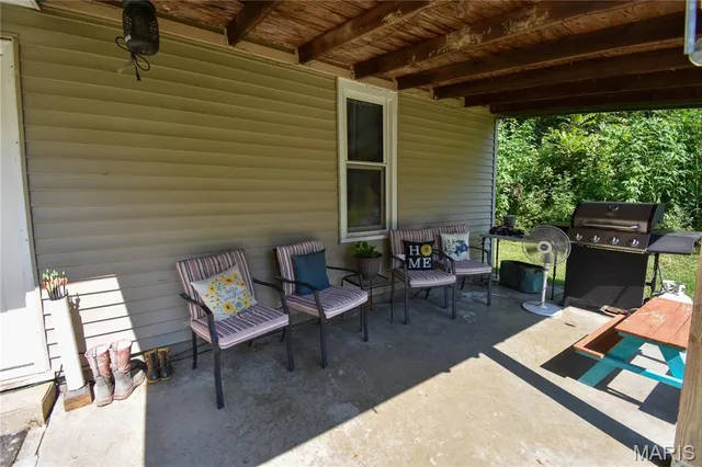 $285,000 | 15275 Shipman Road, Carlinville, IL 62626