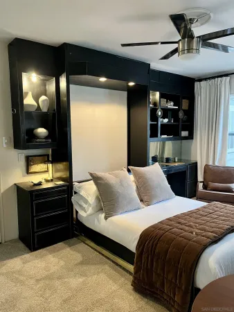 $3,900 | 220 Coast Boulevard, Unit 2M, La Jolla, CA 92037