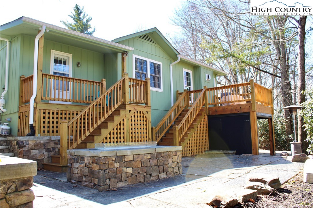 144 Rocky Meadows Road Newland, NC 28657 - Photo 2 of 37 Gallery Image 2