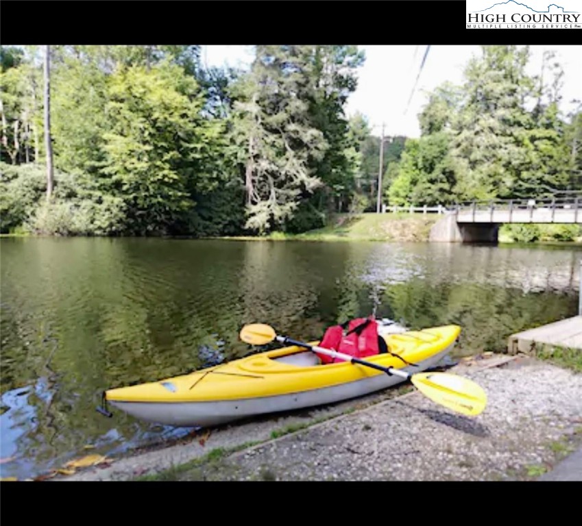 144 Rocky Meadows Road Newland, NC 28657 - Photo 32 of 37 Gallery Image 32