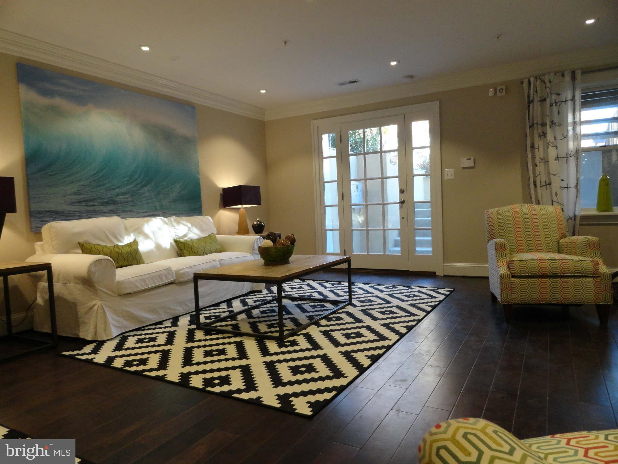2446 Ontario Road Northwest, Unit 1 Washington, DC 20009 - Photo 3 of 11 Living Room