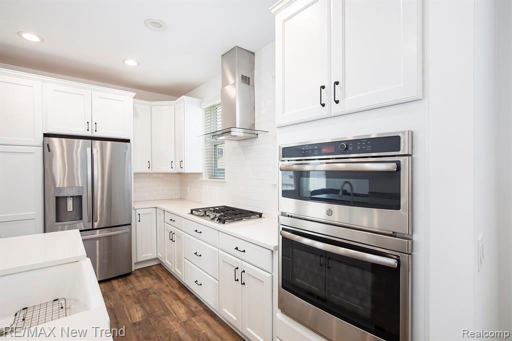 2511 Massoit Road Royal Oak, MI 48073 - Photo 13 of 39