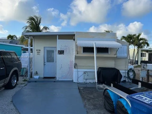 $300,000 | 65821 Overseas Highway, Long Key, FL 33001