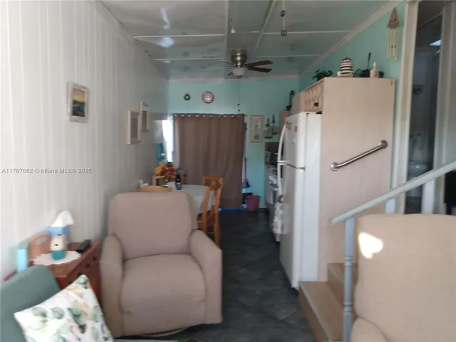 $300,000 | 65821 Overseas Highway, Long Key, FL 33001