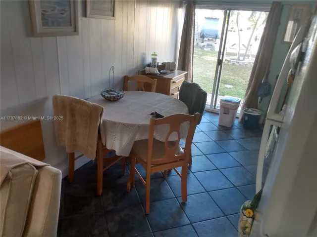 $300,000 | 65821 Overseas Highway, Long Key, FL 33001