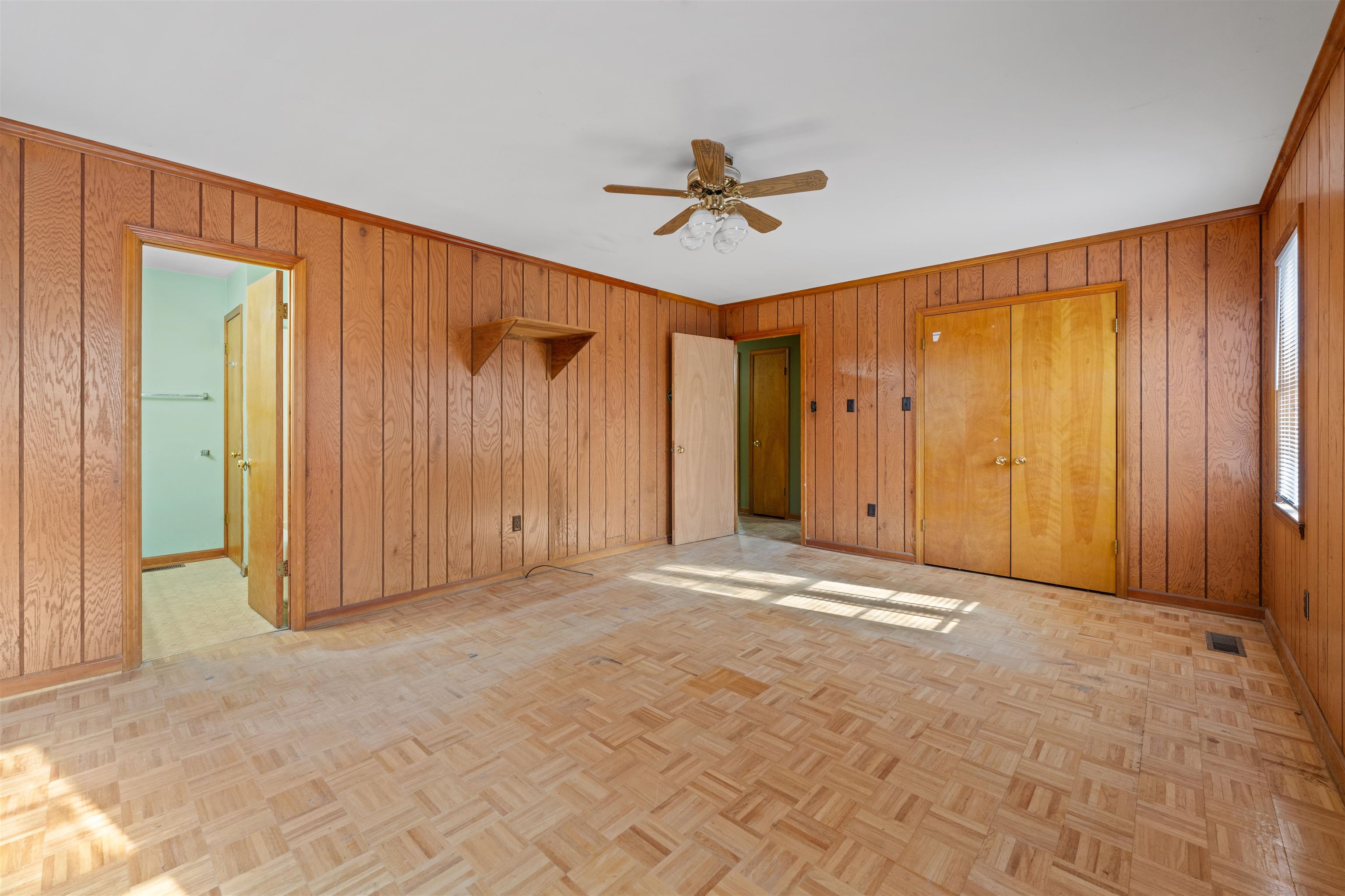 465 Metro Road Eads, TN 38028 - Photo 17 of 27 an empty room with closet area
