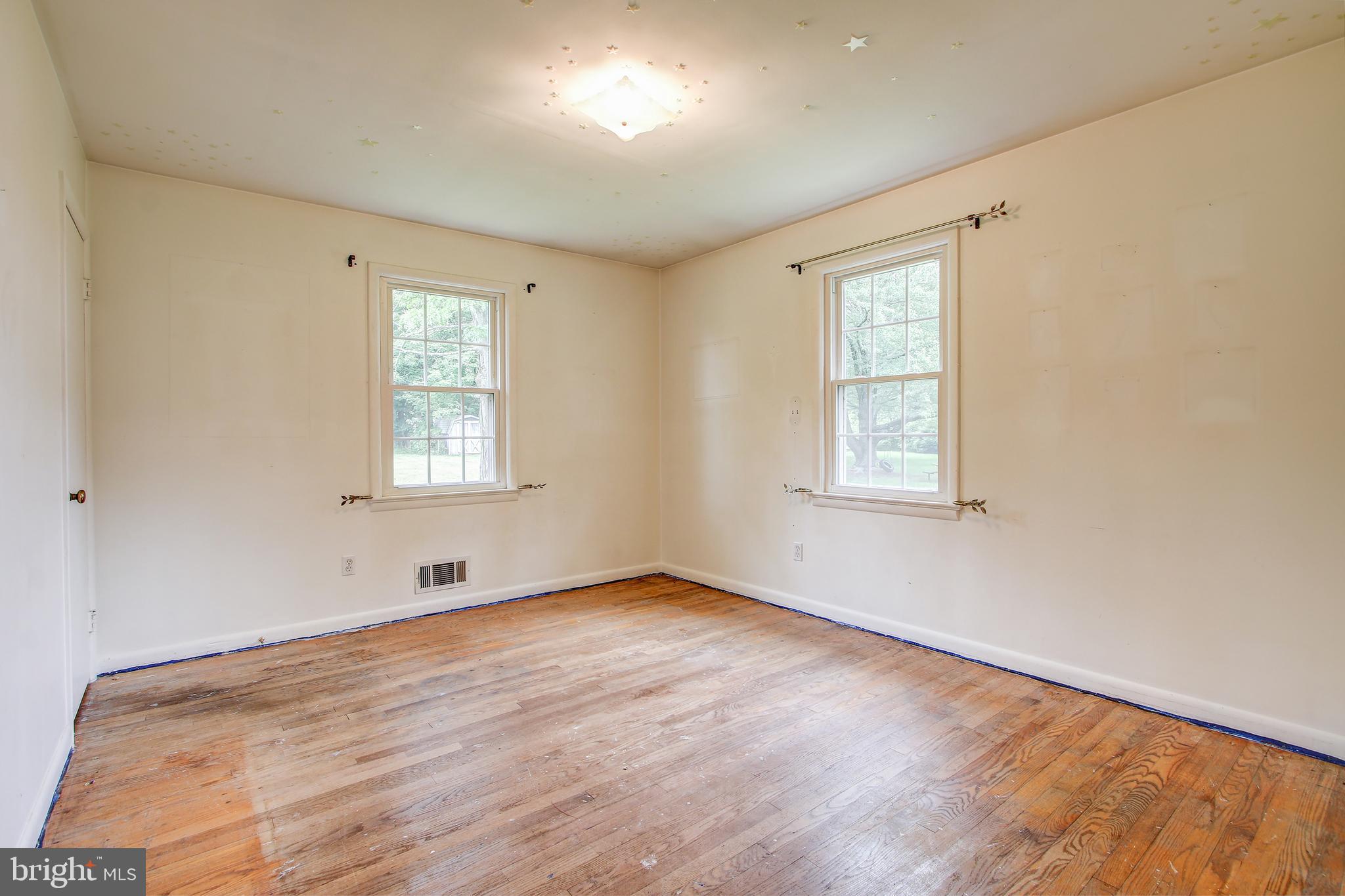 16112 Dorset Road Laurel, MD 20707 - Photo 9 of 33 Gallery Image 9