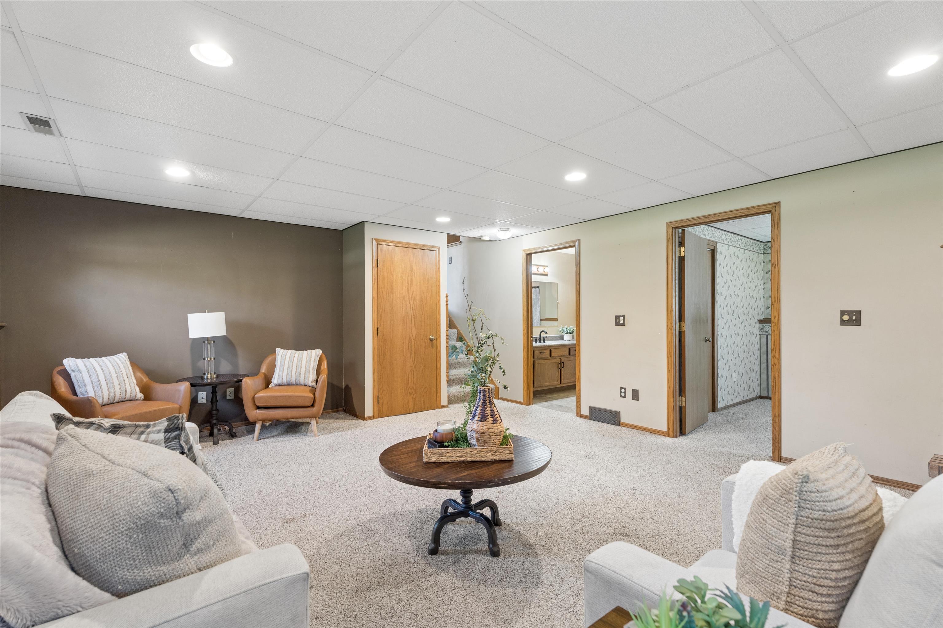 4085 Leonard Point Road Oshkosh, WI 54904 - Photo 26 of 42