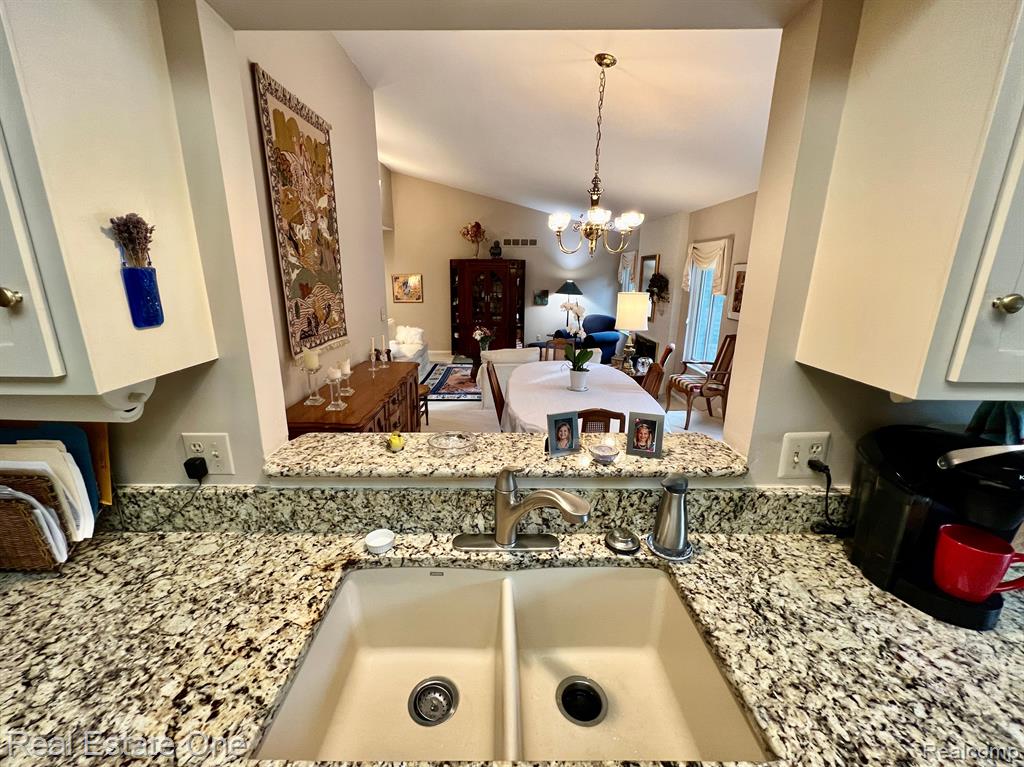 230 Randolph Road Rochester Hills, MI 48309 - Photo 18 of 59