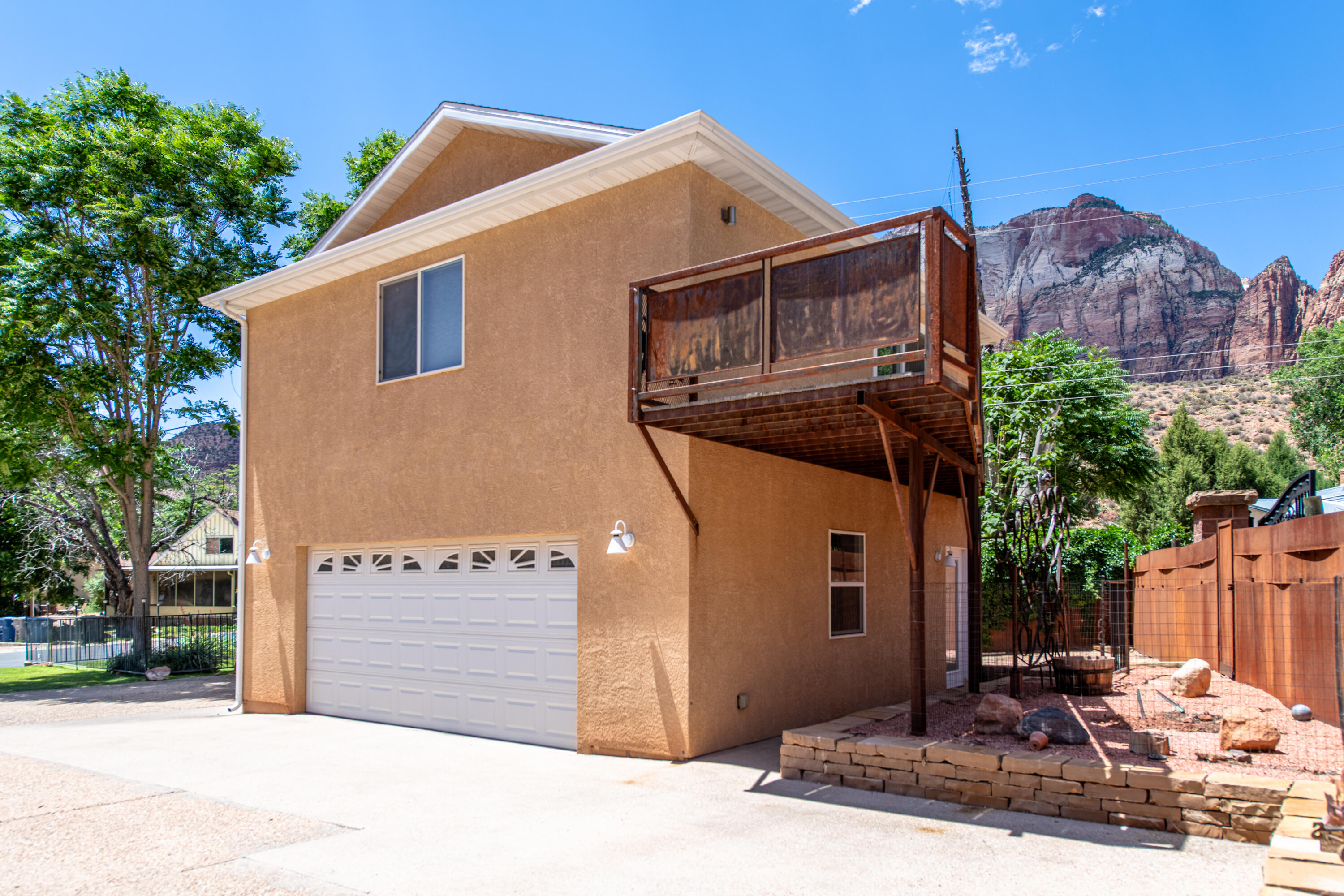 29 Canyon View Drive Springdale, UT 84767 - Photo 54 of 67 garage 2