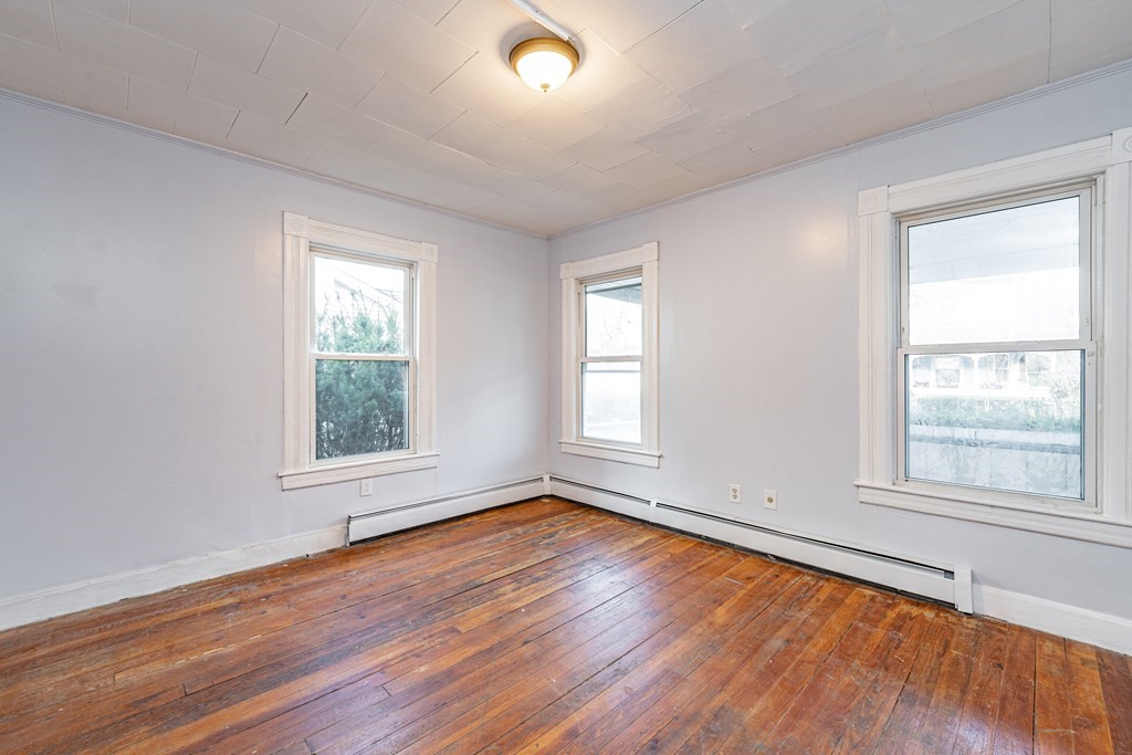105 Alden Street Springfield, MA 01109 - Photo 9 of 20 Gallery Image 9